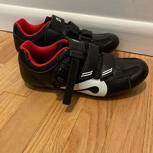 Peloton Spin Bike Cycle Shoes Size 40 like new